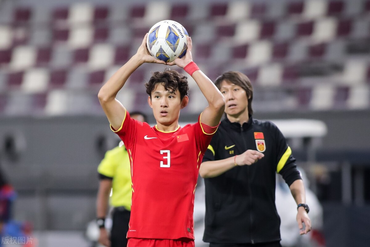 李铁拖累国足，日媒批中国队进世界杯拉低水平，足联主席仗义声援