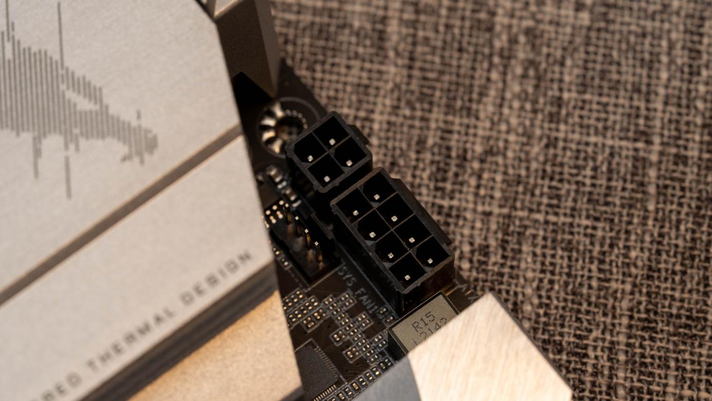 一块主板战两代CPU！——技嘉雪雕B660MAORUSPROAXDDR4装机体验