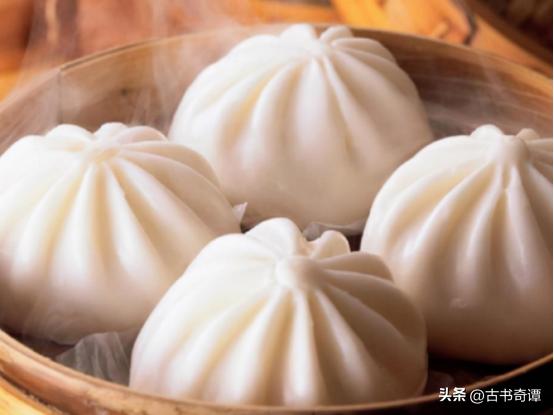 164岁的“狗不理”包子，如今为何卖不动了？食客：你去看看价格