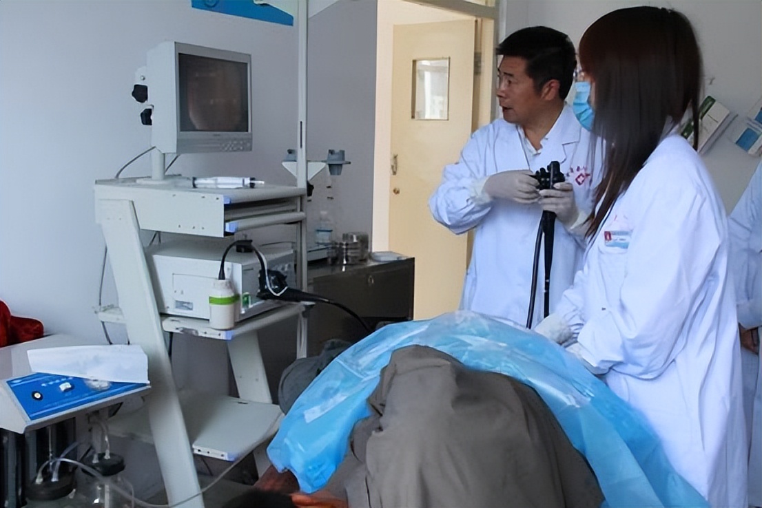 无痛肠镜和普通肠镜有什么区别,肛肠科做无痛肠镜多少钱