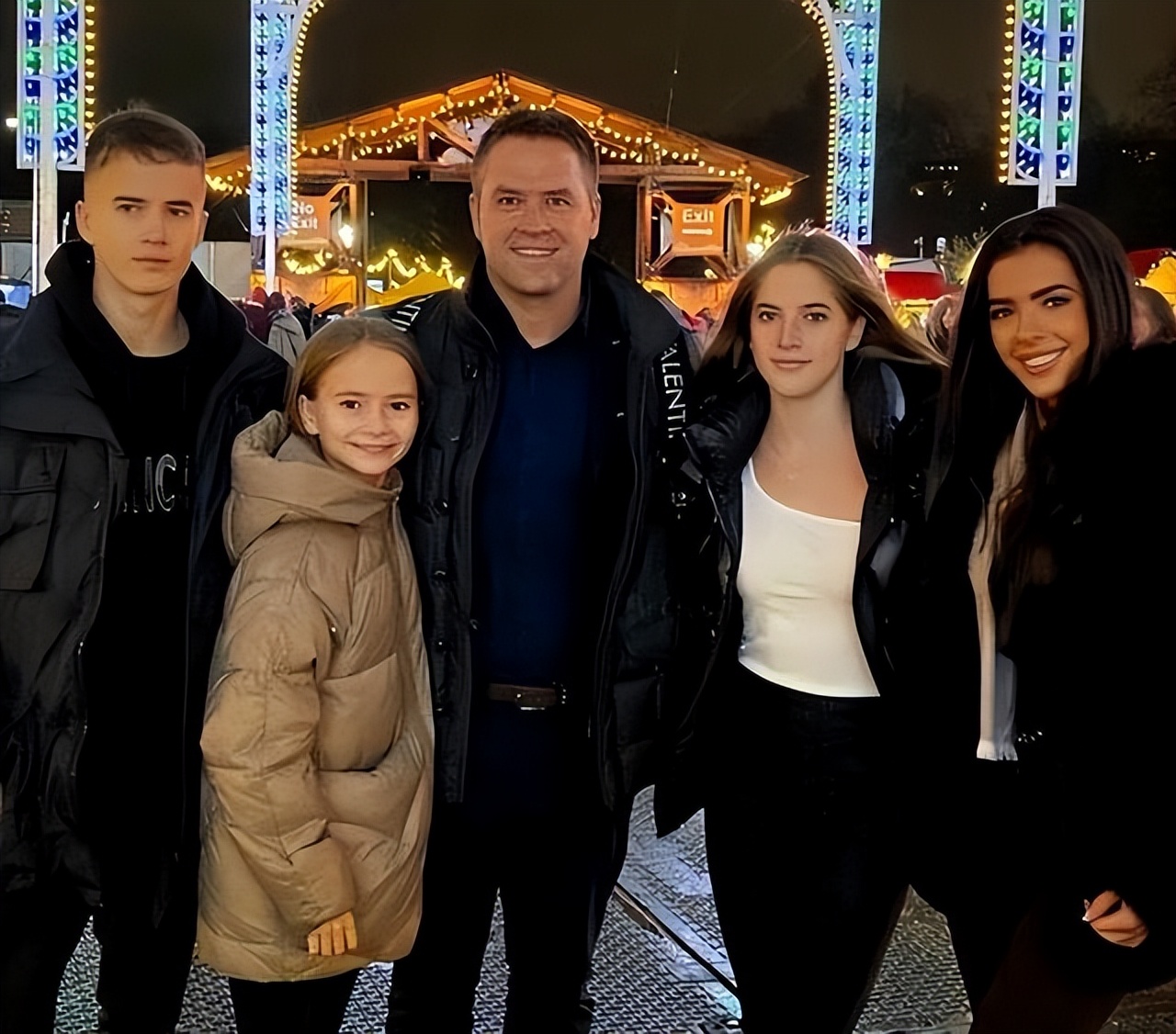 欧文一家跟贝克汉姆一家,凯里欧文两个女儿