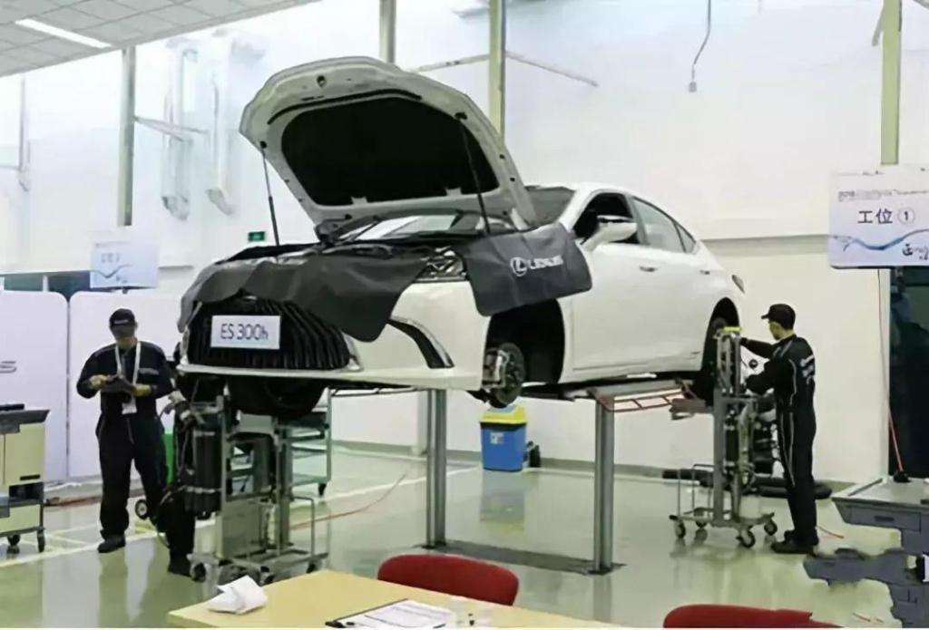 汽车保养有必要在4s店保养吗,车子在4s店保养时出了问题