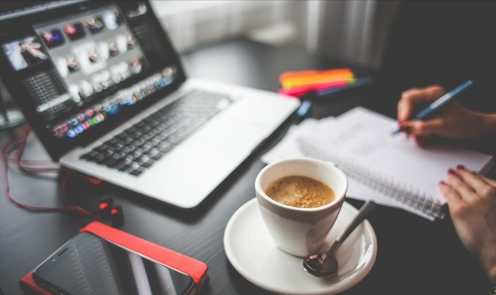 中国高级技工缺2200多万，本科生毕业没工作，技校招生却无人问津