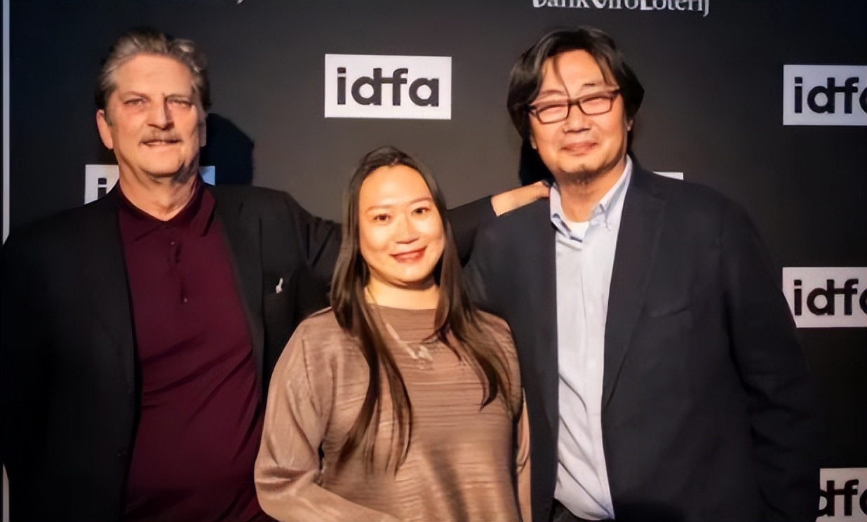 变性人“李二毛”：曾是夜场小王子，为爱情变“女人”却惨遭抛弃