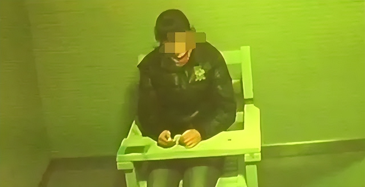 员工无正当理由请假怎么处罚的,员工拒绝向领导请假违法吗