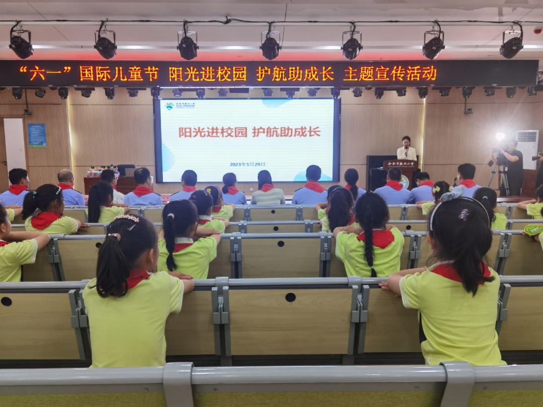 想要六一儿童节礼物的说说,充满爱的儿童节礼物