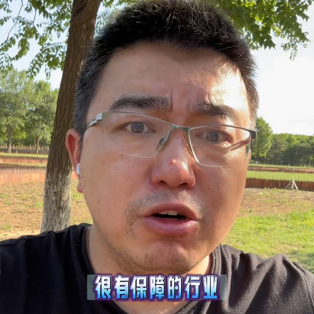 航天员的待遇到底有多好,航天工作人员有多难