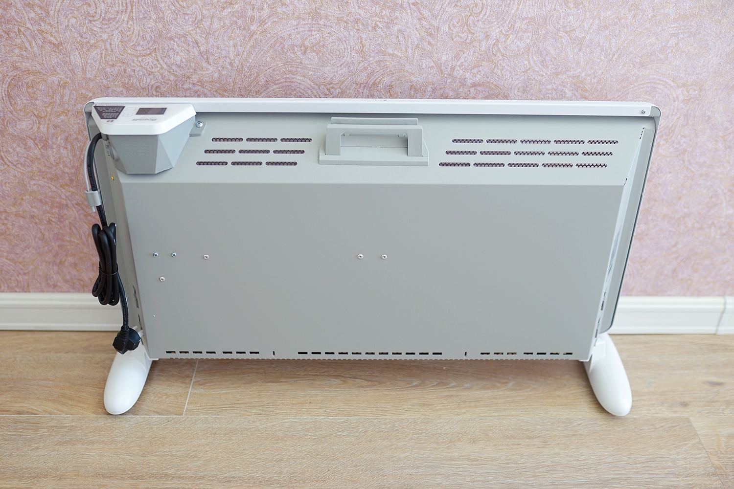 白朗n22取暖器适合多少个平方用,冬天光腿感受