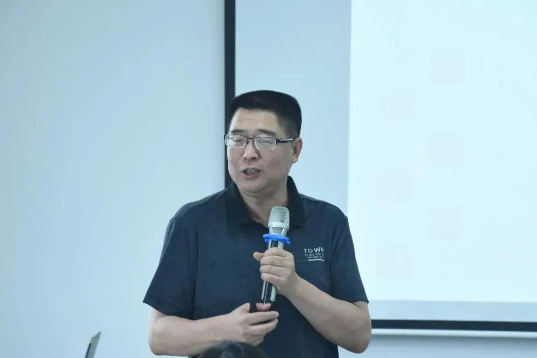 作为一名老师要深度解读课标,对课标的理解和运用的现状