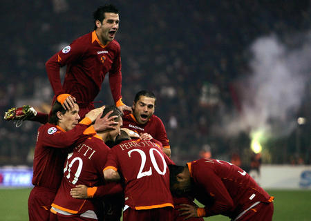 竞彩足球今日推荐曼城西汉姆联,周日014曼城vs西汉姆联分析