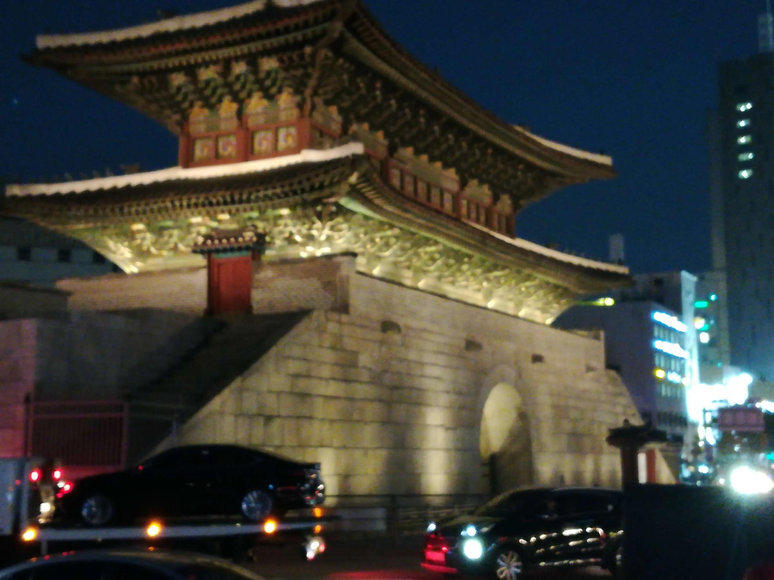 棣栧皵娓歌浣滄枃鐐硅瘎,棣栧皵娓歌涔嬩簩