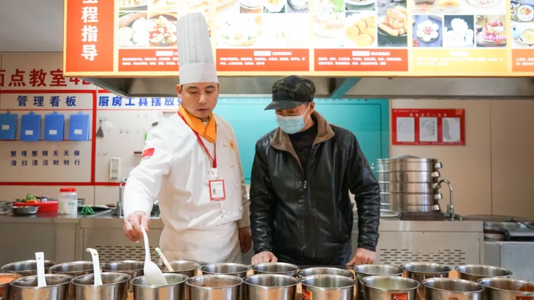 开一家餐饮店需要注意哪些事项,开一个餐饮店首先要了解哪些方面