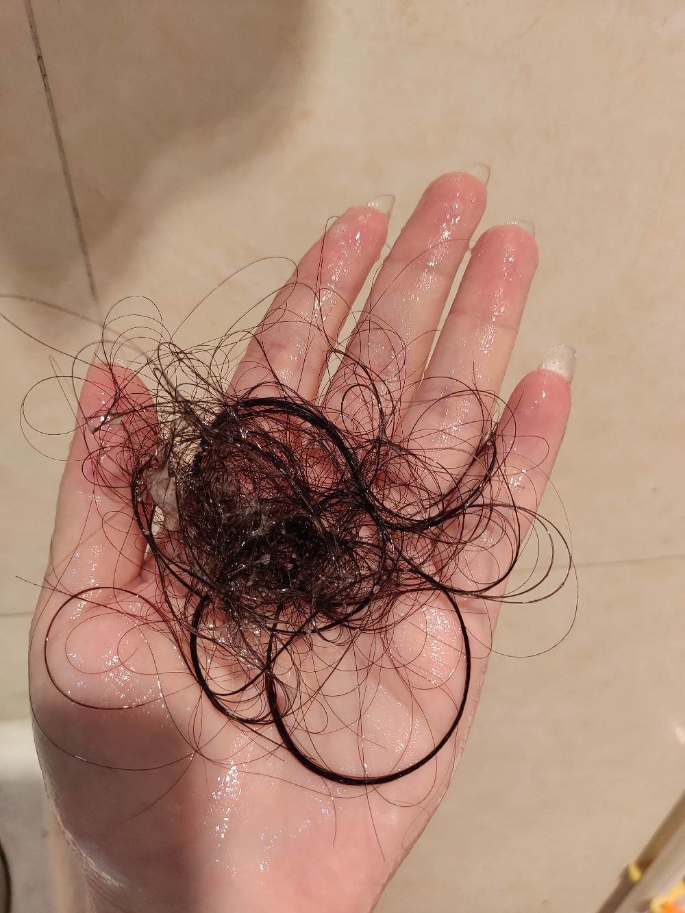 经常熬夜又脱发用什么洗发水好,治疗熬夜脱发洗发水男士