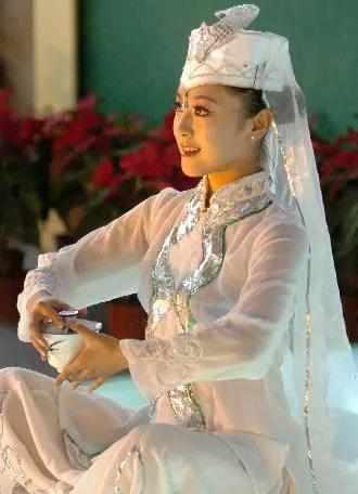 五十六个民族服饰傈僳族,五十六个民族服饰普米族