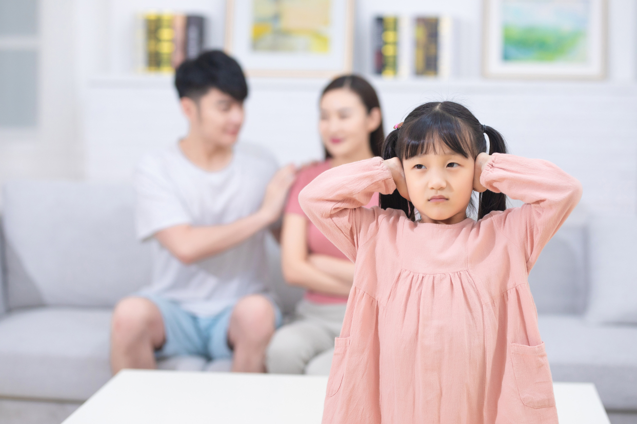 被父母宠的孩子受不得委屈,为什么被溺爱的孩子反而孝顺