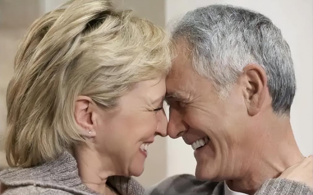 老年男艾滋的10个征兆,老年人艾滋病成为高发原因