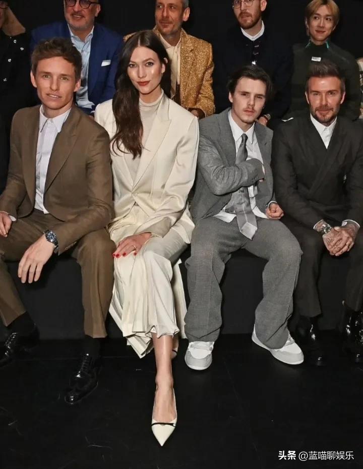 贝嫂穿v领礼服裙,贝嫂礼服图片