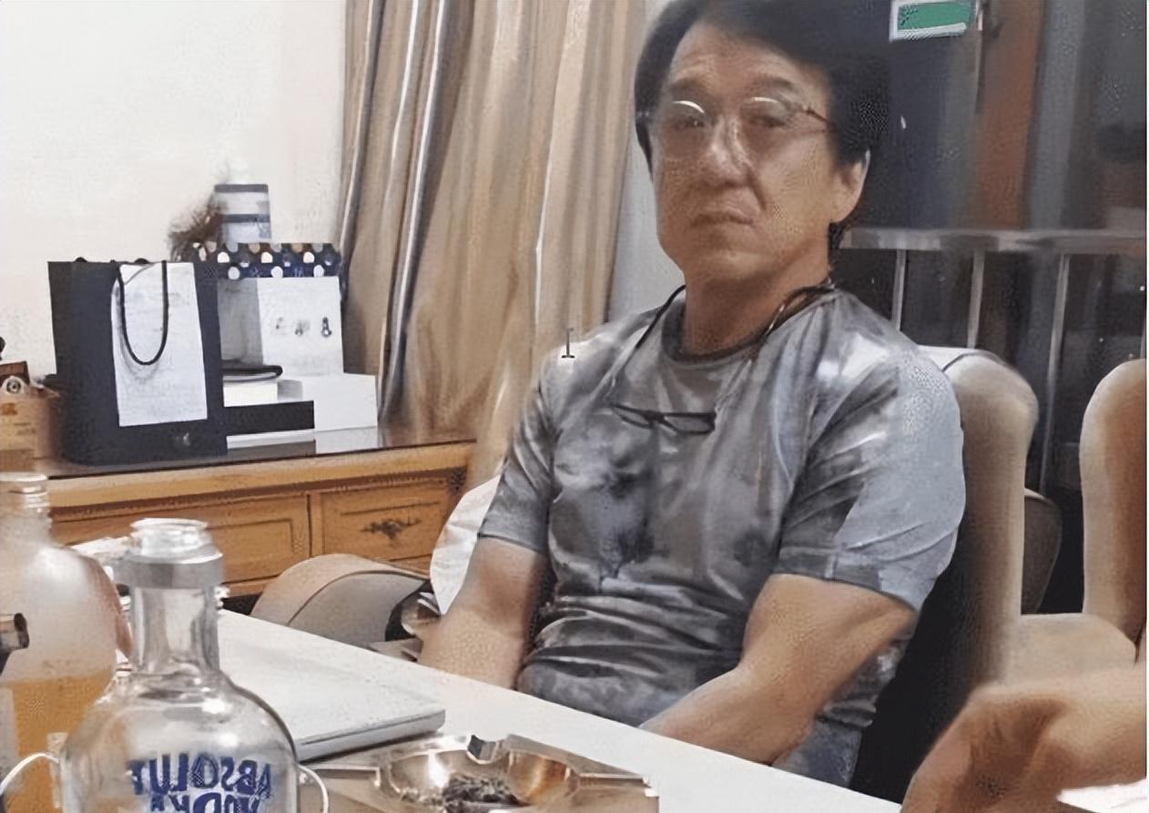 朋友圈高质量装x的图片,朋友圈装x图片