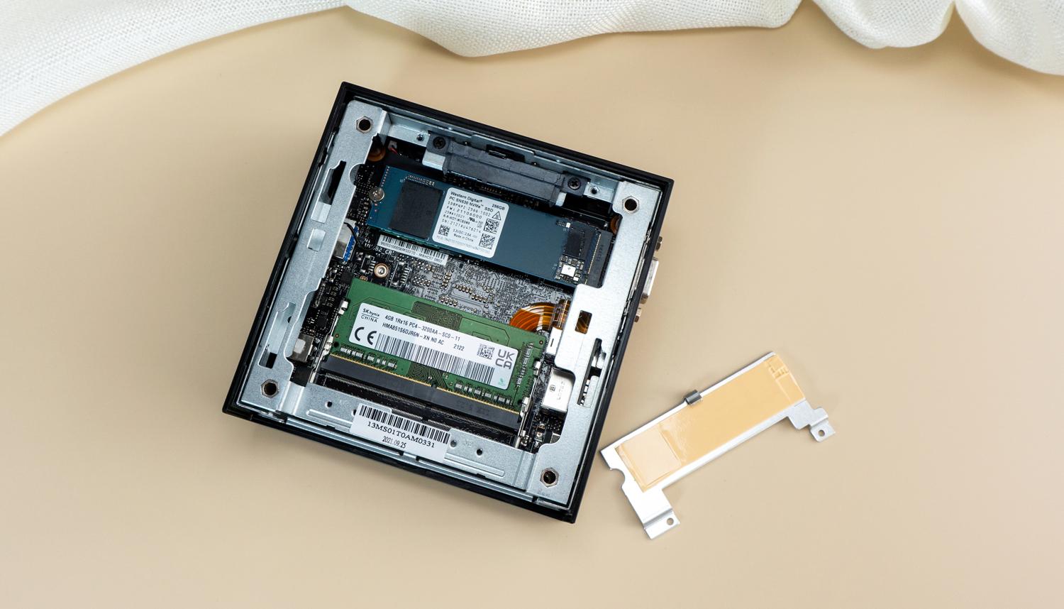 拥有MiniPC华硕PN41后，也就多了一台高清*放播**器+办公神器