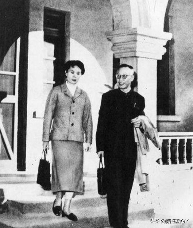 末代皇帝溥仪的一生完整版,爱新觉罗溥仪皇帝悲惨的一生