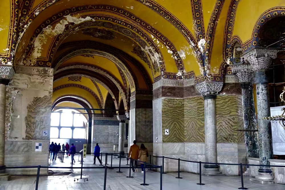 百年历史的索菲亚教堂,世界上的三座圣索菲亚大教堂