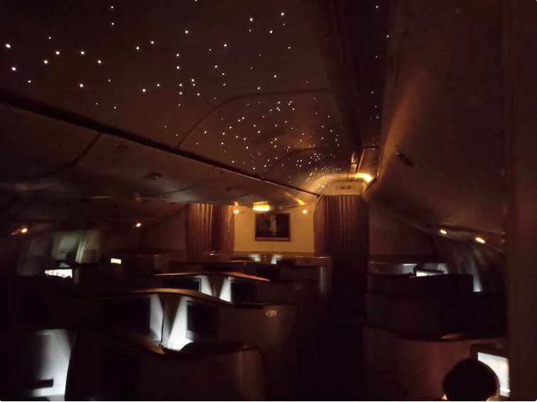 长荣航空体验,长荣航空evaair皇玺桂冠舱