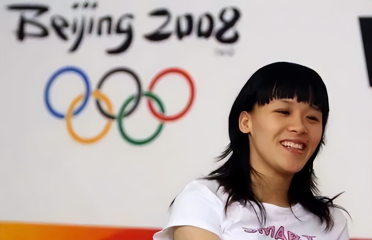 体操冠军桑兰瘫痪25年，自爆一年用2000根导尿管，打出租车遭拒载