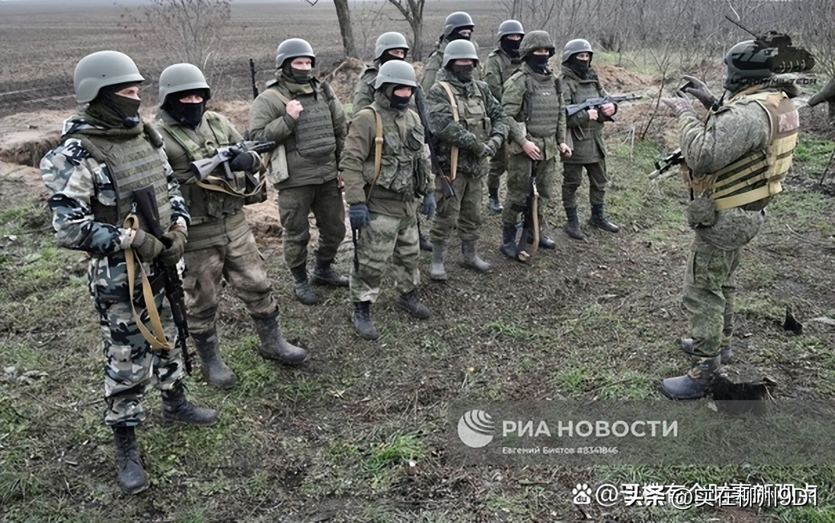 俄乌参战力量和装备数量比例,俄乌双方军队对比