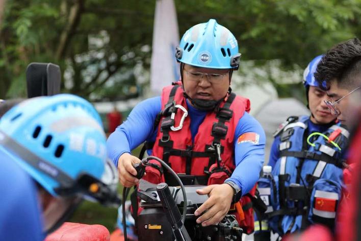 守护自己心中的一片净土,守护心中那一片蓝天