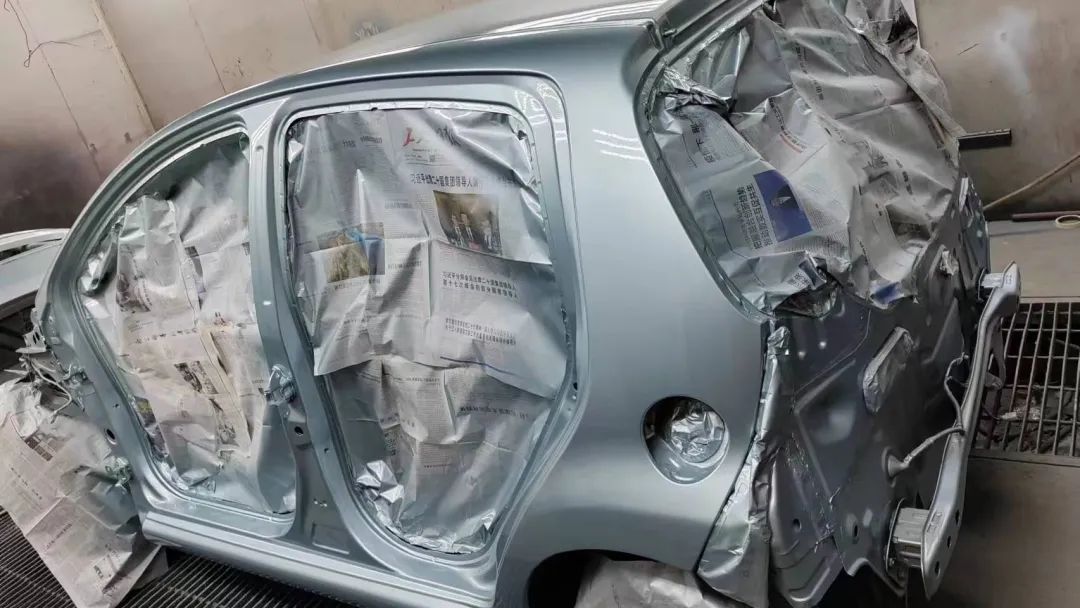 2010款比亚迪f0翻新案例,比亚迪f0全车翻新喷漆多少钱