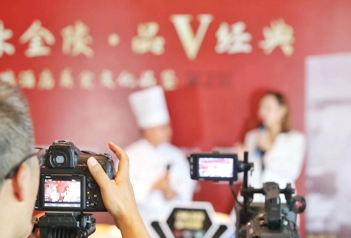 “寻味金陵·品V经典”第二站南京金奥费尔蒙酒店粤菜和本地食材、美酒的融合“碰撞”