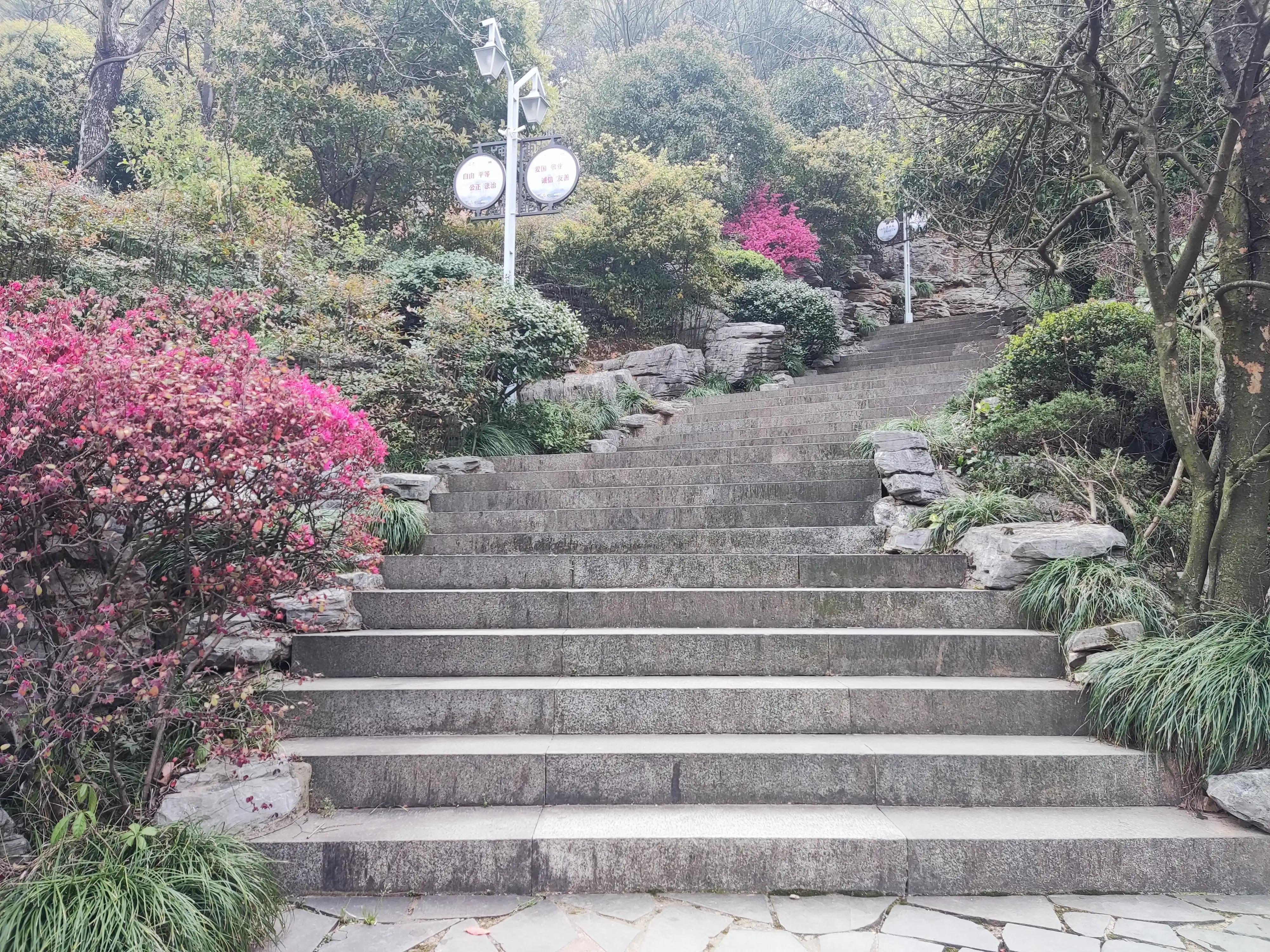 坐长途火车游中国,坐着火车旅行中国