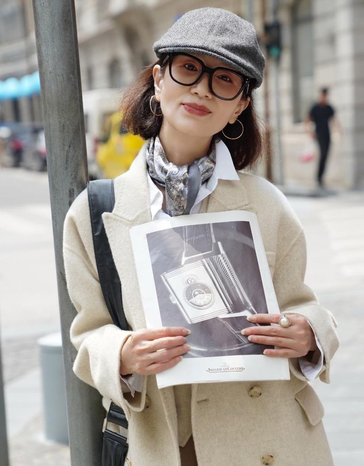 五十多岁的三木妈妈穿搭,57岁三木妈妈穿衣搭配广告