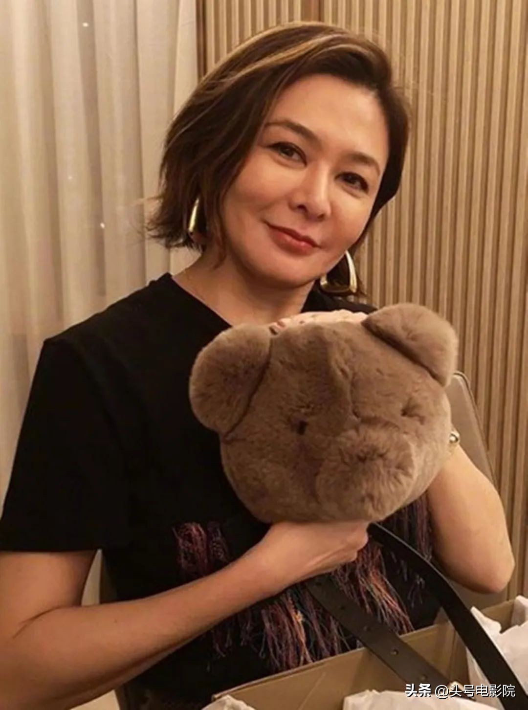 香港41岁未婚的四大美女,香港四大美女情路坎坷唯她幸福