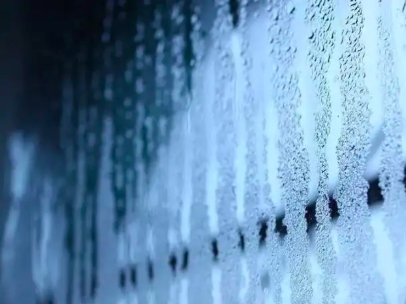 玻璃门里面起雾怎么处理,双层玻璃门起雾找人清理