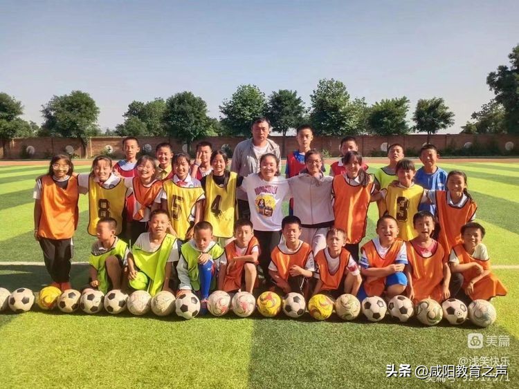 足球社团活动简介,绿茵逐梦小学生校园足球联赛