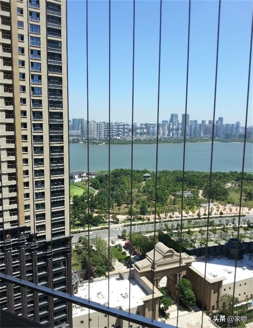 为什么不建议落地推拉窗封阳台,现在推拉门封阳台