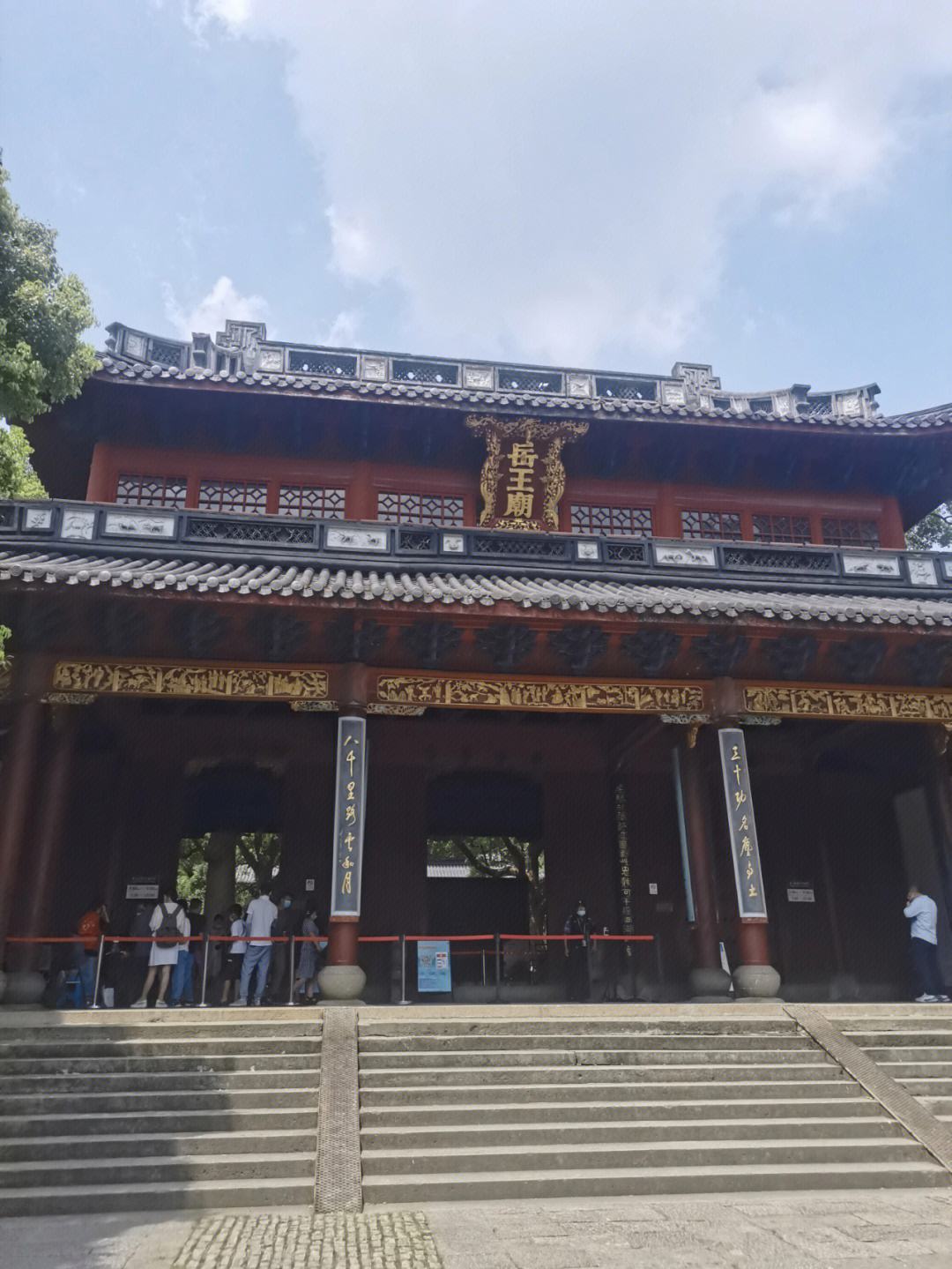 从古到今都没找到的名人墓,八十年代修铁路发现的大墓