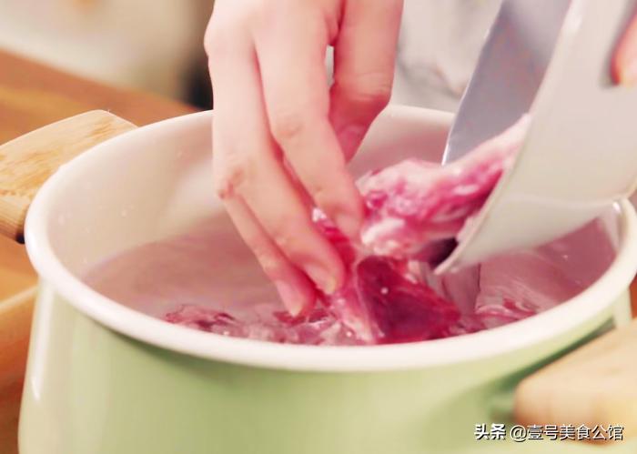 玉米莲藕排骨汤怎么做好喝,莲藕玉米排骨汤做法王刚