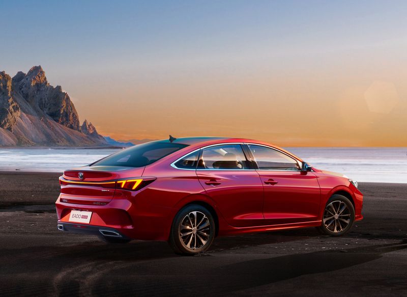 落地10万买什么车性价比最高,10万块空间大质量好油耗低的suv