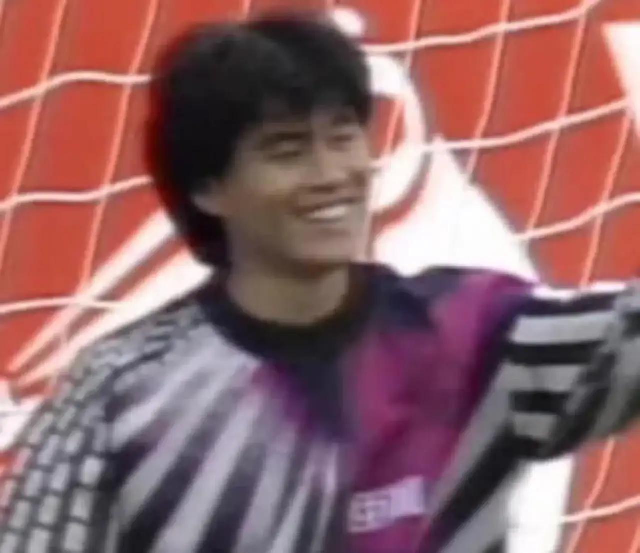 今天再也看不到的那些个性门将，以及他们艳丽的比赛服