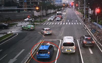 记住这些掉头技巧关键时刻能保命,几种情形如何调头