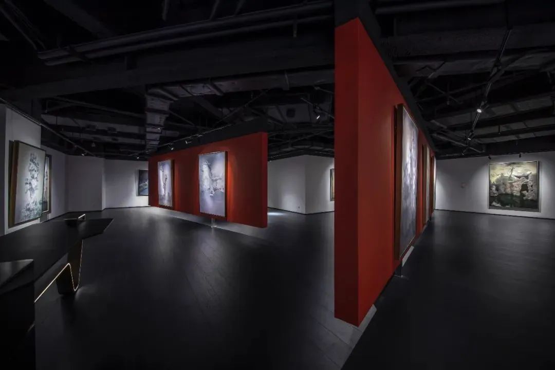 2200m²大宅风范时尚高级黑白配，德国进口复合地板通铺永恒的经典