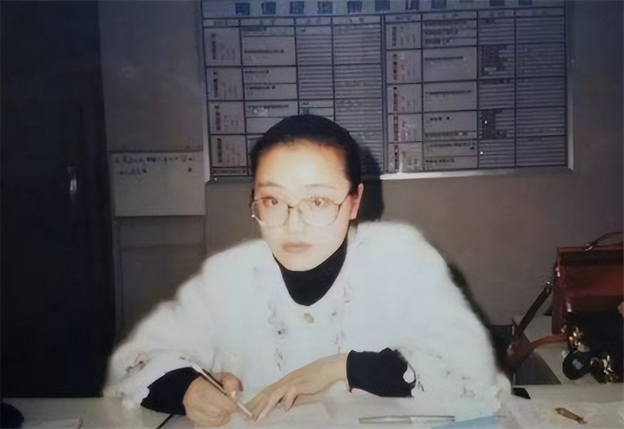 中国首位死亡的亿万富翁,中国首位千万富翁