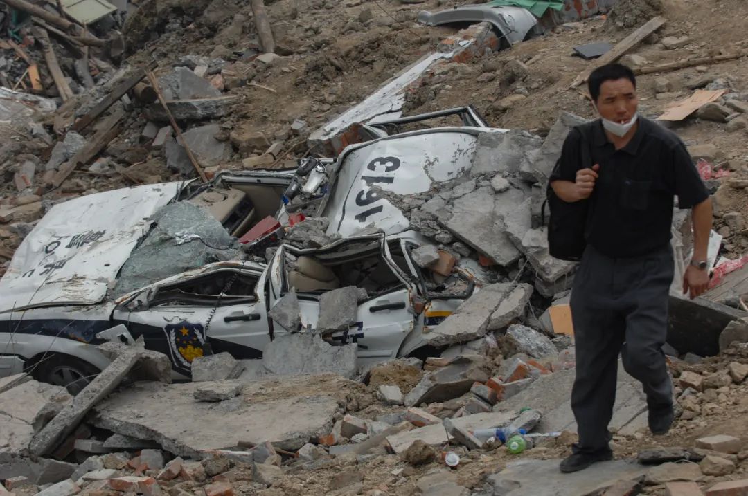 汶川地震15周年记录图片,汶川地震这些画面让人噙满泪水