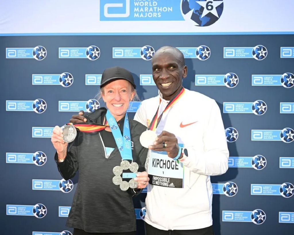 柏林马拉松基普乔格视频,基普乔格神人