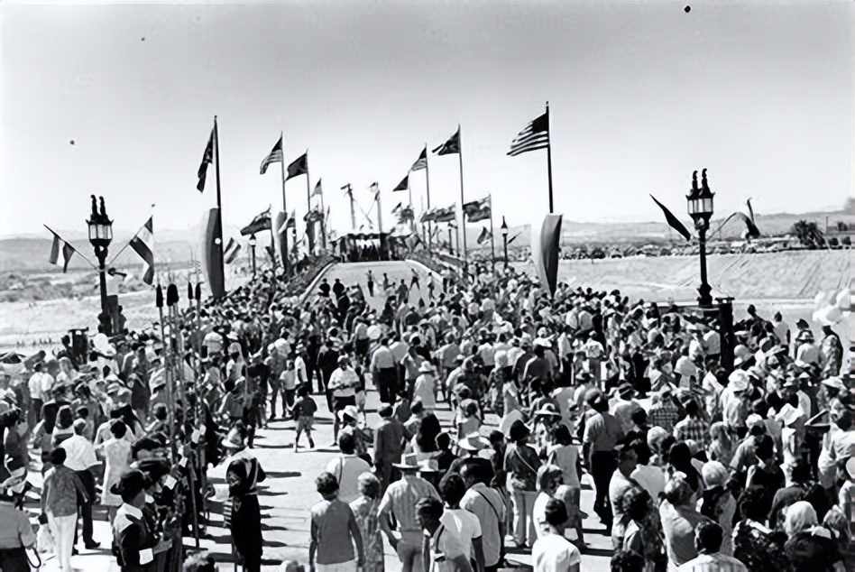 美国哈瓦苏湖简介,美国伦敦大桥