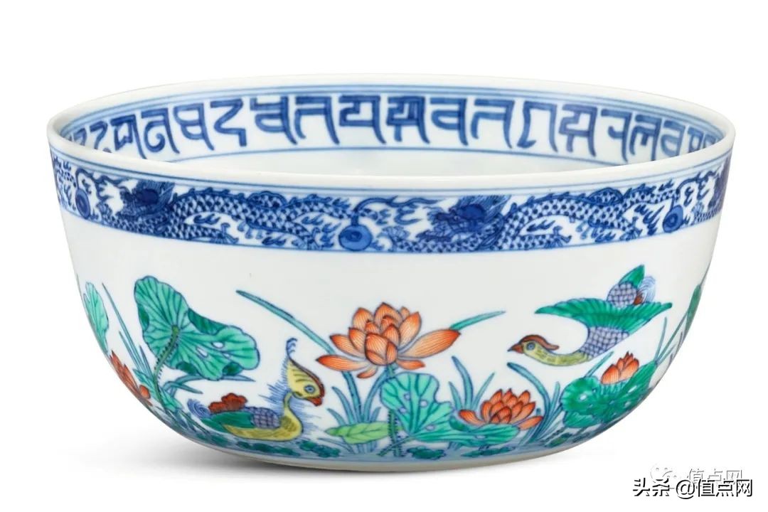 2019苏富比拍卖乾隆珐琅彩瓶,大清乾隆珐琅彩拍卖成交记录