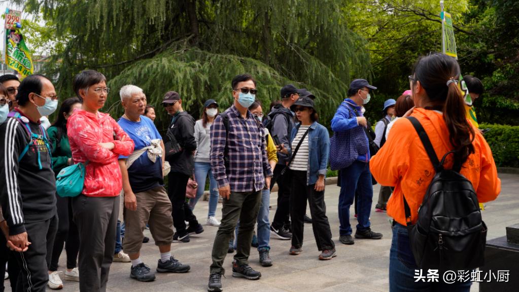 临近五一,大批香港游客抵达内地,不为旅游,竟是看上了茅台?