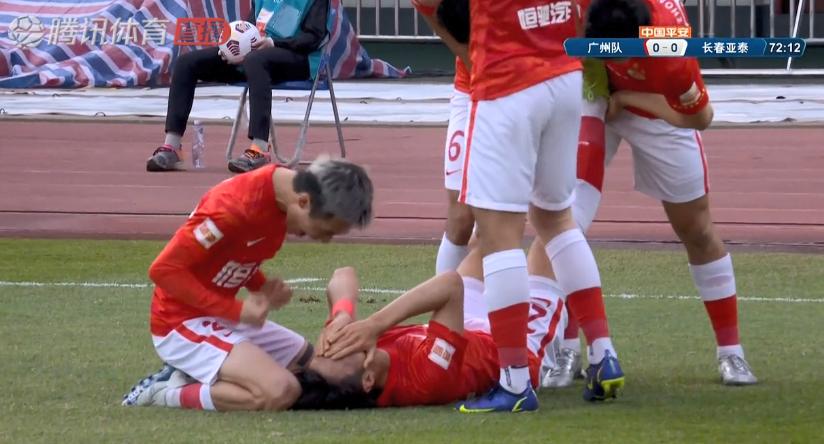 郑智在广州恒大十大高光时刻,恒大2:0上港郑智